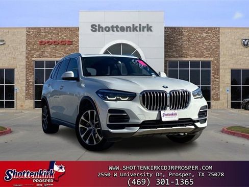 Used 2022 BMW X5 sDrive40i w/ Premium Package image 1