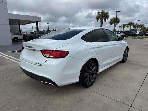 Used 2015 Chrysler 200 S w/ Navigation & Sound Group I image 7