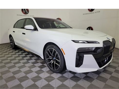 New 2025 BMW 740i xDrive w/ Premium Package image 1