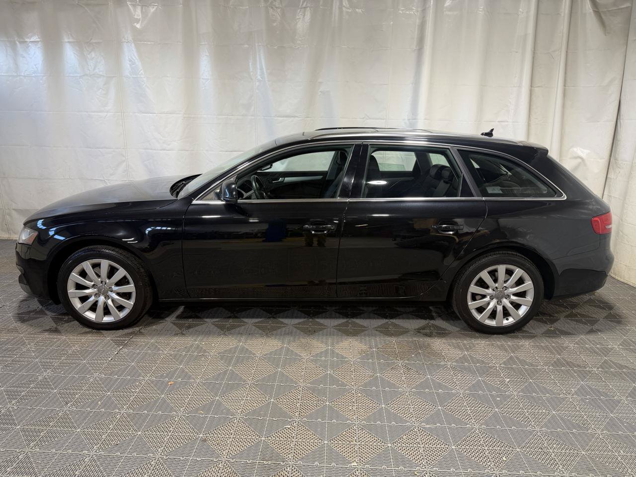 Used 2009 Audi A4 2.0T Premium Plus AWD/4WD image 4