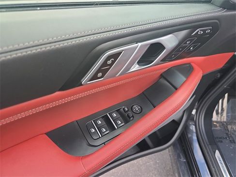 Certified 2024 BMW X6 xDrive40i w/ Premium Package image 11