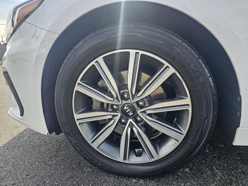 Used 2019 Kia Optima LX w/ LX 17" Wheel Package FWD image 9