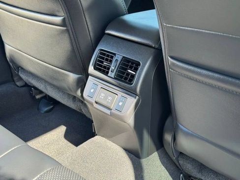 Used 2019 Subaru Outback 2.5i Limited w/ Popular Package #2 AWD/4WD image 24