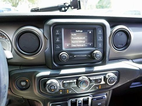 Used 2020 Jeep Wrangler Unlimited Sport S AWD/4WD image 24