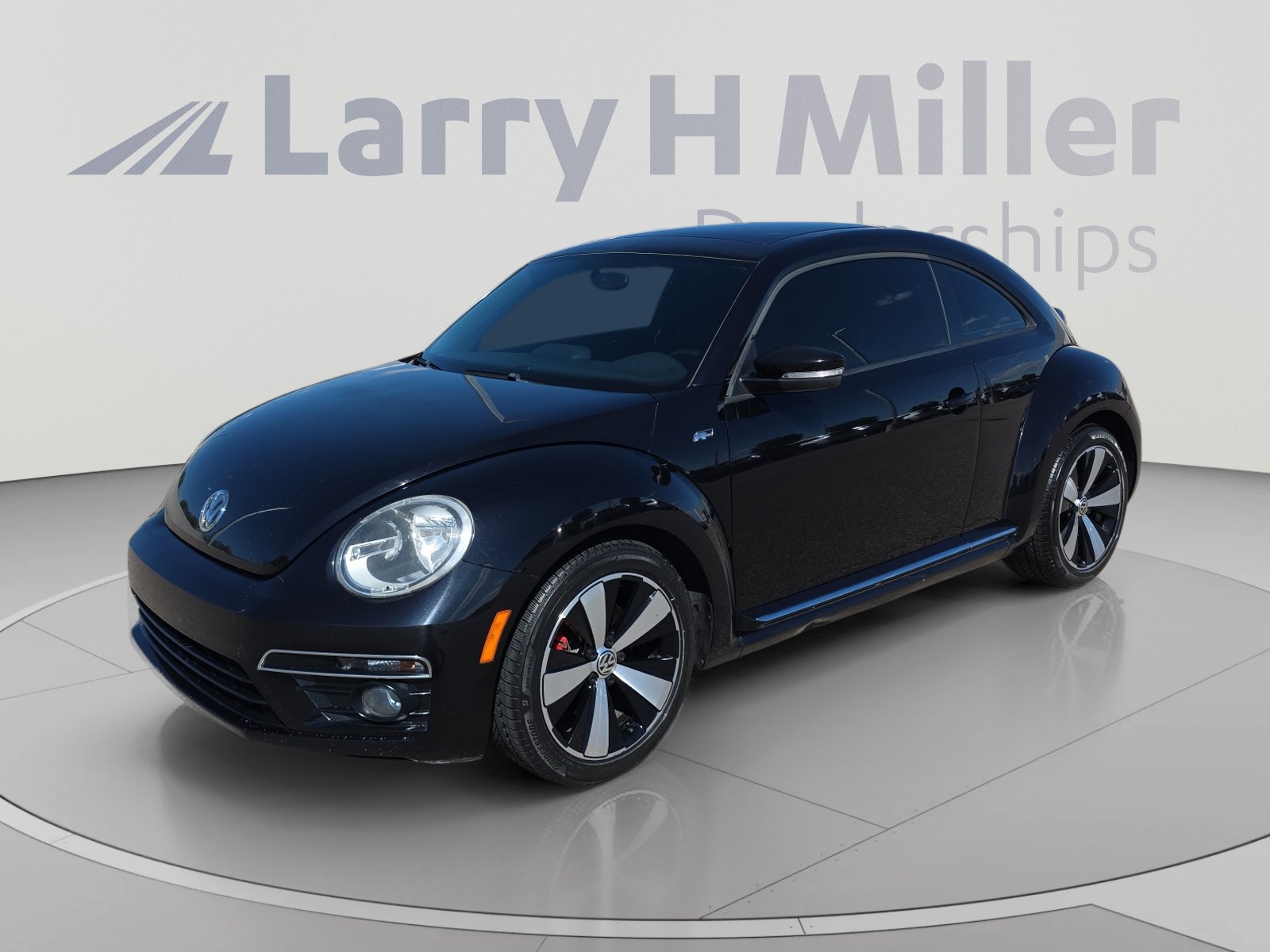 Used 2014 Volkswagen Beetle R-Line FWD image 1