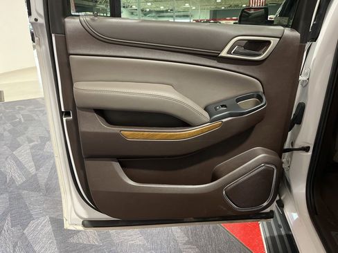 Used 2019 GMC Yukon XL Denali AWD/4WD image 18
