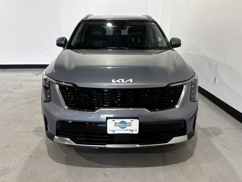 Used 2024 Kia Sorento S FWD image 10