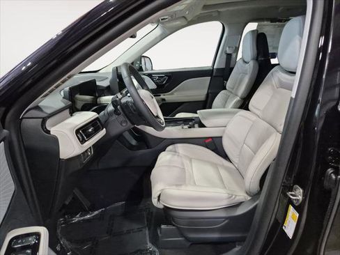 New 2026 Lincoln Aviator Reserve image 10