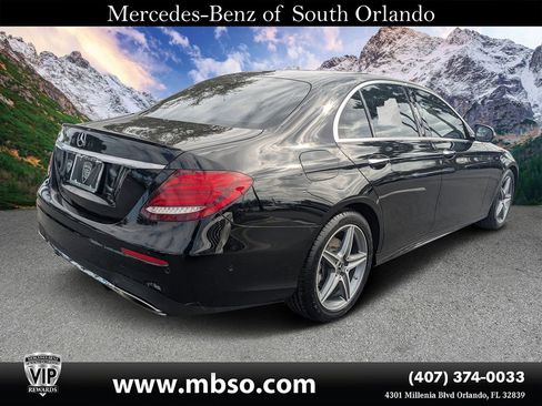 Used 2018 Mercedes-Benz E 300 image 17