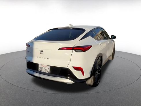 Used 2025 Buick Envista Sport Touring image 14