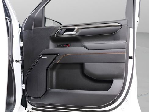 Used 2025 GMC Sierra 1500 AT4 image 36