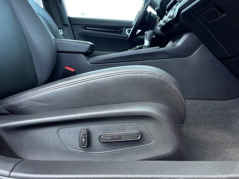 Certified 2025 Honda Civic Sport Touring image 30