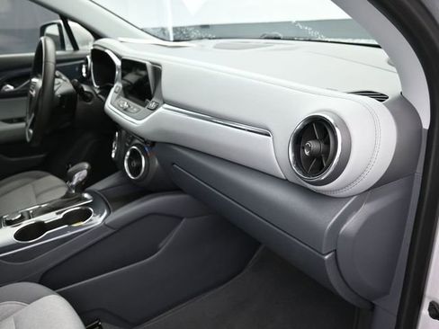 Used 2022 Chevrolet Blazer LT image 42