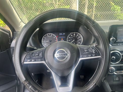 Used 2022 Nissan Sentra S w/ Trunk Package FWD image 13