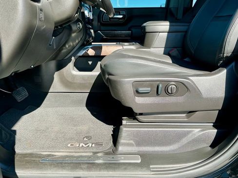 Used 2022 GMC Sierra 3500 Denali w/ Denali Ultimate Package AWD/4WD image 44