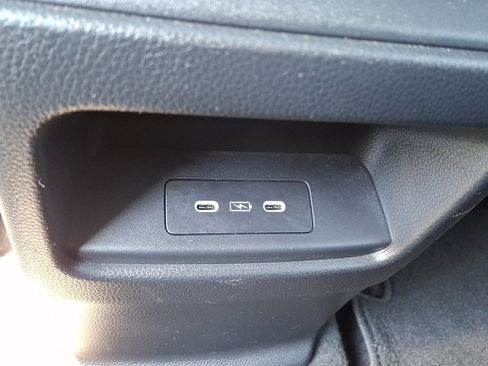 Used 2024 Honda CR-V EX image 11