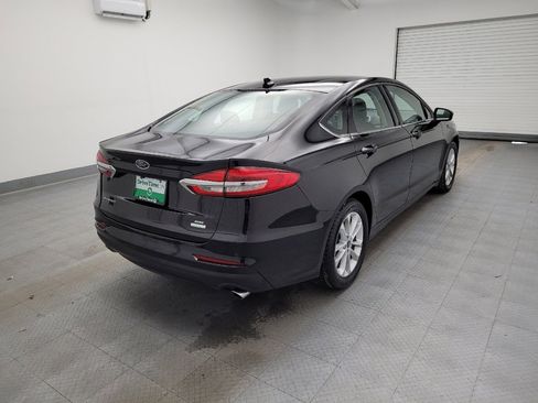 Used 2020 Ford Fusion SE image 9