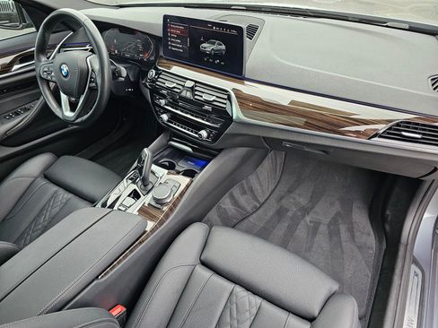 Certified 2021 BMW 530i xDrive image 16