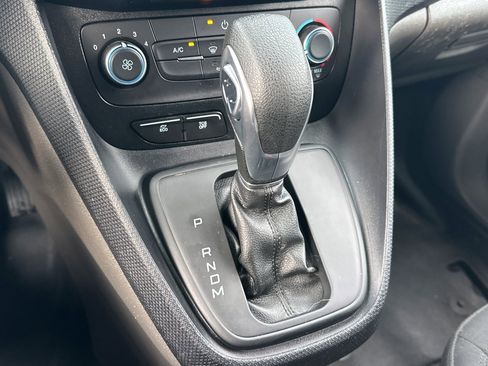 Used 2023 Ford Transit Connect XL image 18