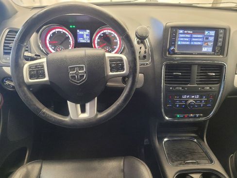 Used 2018 Dodge Grand Caravan GT image 22