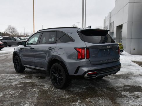 Used 2022 Kia Sorento SX image 4
