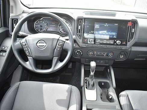 New 2025 Nissan Frontier S image 9