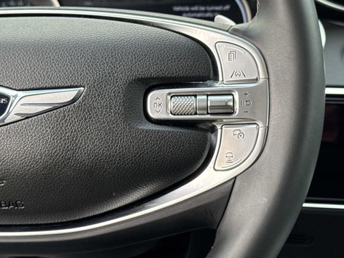 Used 2025 Genesis GV70 2.5T image 11
