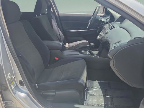 Used 2009 Honda Accord LX-P image 17