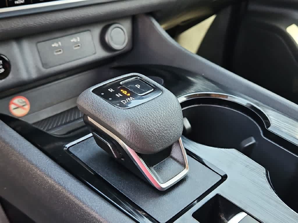Used 2025 Nissan Rogue SV FWD image 21