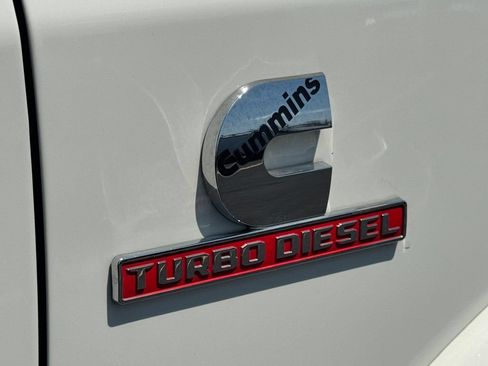 Used 2022 RAM 3500 Laramie AWD/4WD image 9