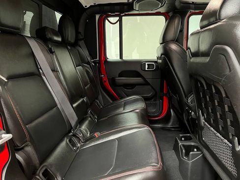 Used 2022 Jeep Gladiator Rubicon w/ Cold Weather Group AWD/4WD image 53