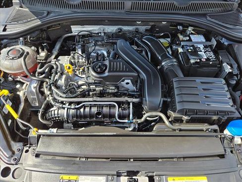 Used 2024 Volkswagen Jetta SE FWD image 21