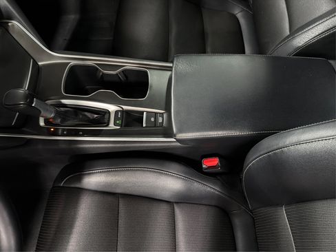 Used 2018 Honda Accord Sport image 27