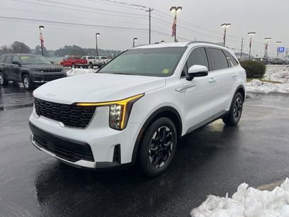 Used 2025 Kia Sorento S