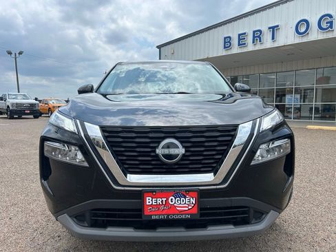 Used 2023 Nissan Rogue SV FWD image 2
