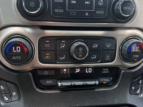 Used 2017 GMC Yukon Denali AWD/4WD image 17