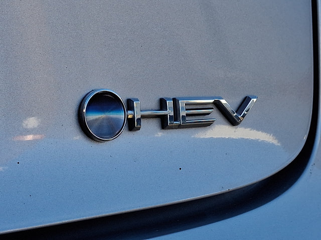 Used 2024 Toyota Prius LE FWD image 30