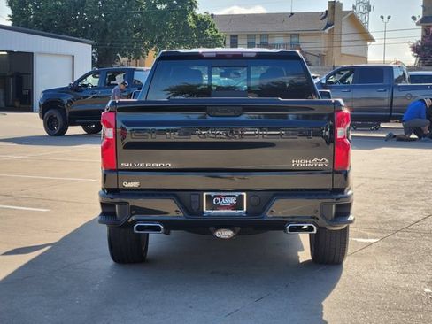 Used 2022 Chevrolet Silverado 1500 High Country w/ High Country Premium Package AWD/4WD image 13