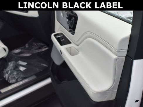 New 2026 Lincoln Aviator Black Label w/ Dynamic Handling Package image 17