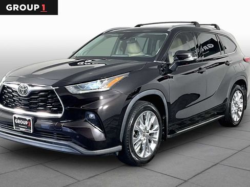 Used 2020 Toyota Highlander Limited FWD image 1
