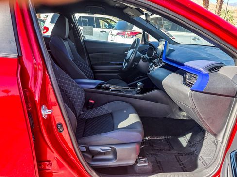Certified 2022 Toyota C-HR XLE FWD image 19