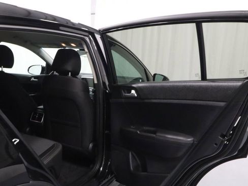 Used 2022 Kia Sportage LX w/ LX AWD Value Edition Package image 18