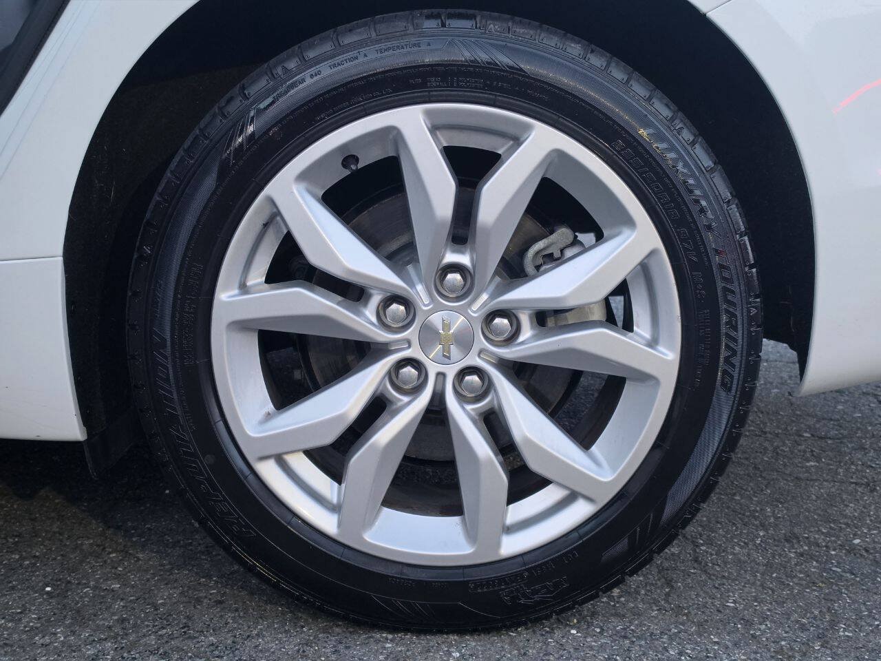 Used 2016 Chevrolet Impala LT FWD image 26
