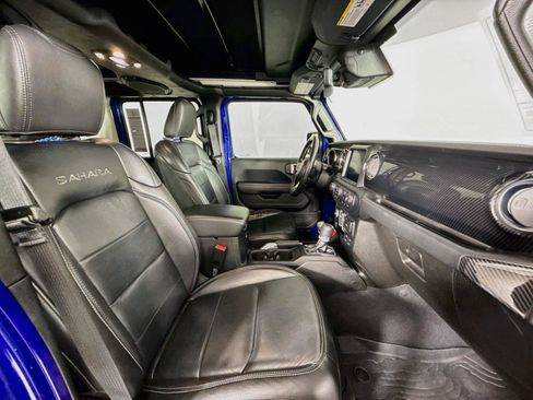 Used 2019 Jeep Wrangler Unlimited Sahara AWD/4WD image 45