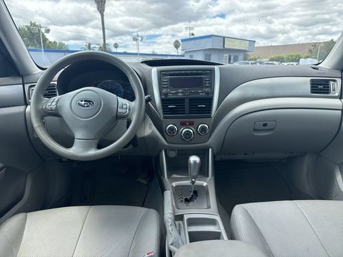 Used 2009 Subaru Forester 2.5X Limited AWD/4WD image 9