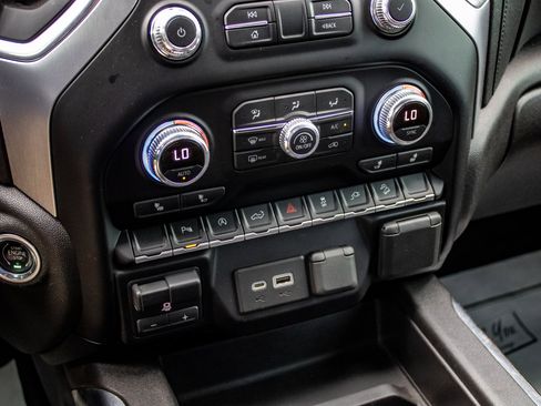 Used 2021 GMC Sierra 1500 Elevation w/ Preferred Package AWD/4WD image 32