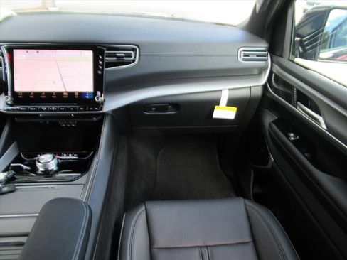 New 2026 Jeep Grand Wagoneer Limited image 13