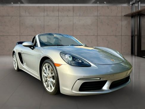 Used 2019 Porsche 718 Boxster image 8