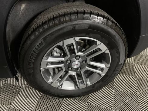 Used 2025 GMC Terrain Elevation w/ Elevation Premium Package FWD image 44