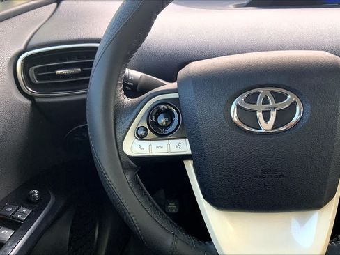 Used 2016 Toyota Prius Four FWD image 24